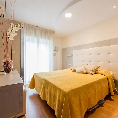 Отель Atlantic Беллария-Иджеа-Марина